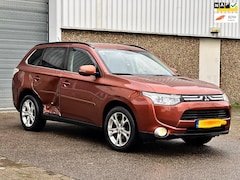 Mitsubishi Outlander - 2.0 Instyle 4WD |AUTOMAAT|7 PERSOONS|R-BPM € 1059|SCHUIFDAK