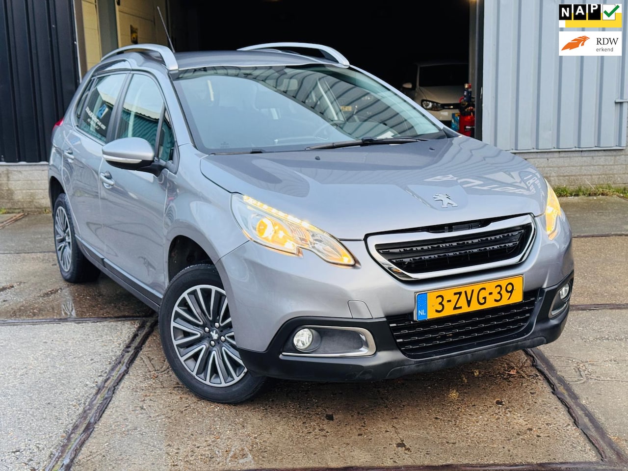 Peugeot 2008 - 1.2 PureTech Active 1.2 PureTech Active - AutoWereld.nl