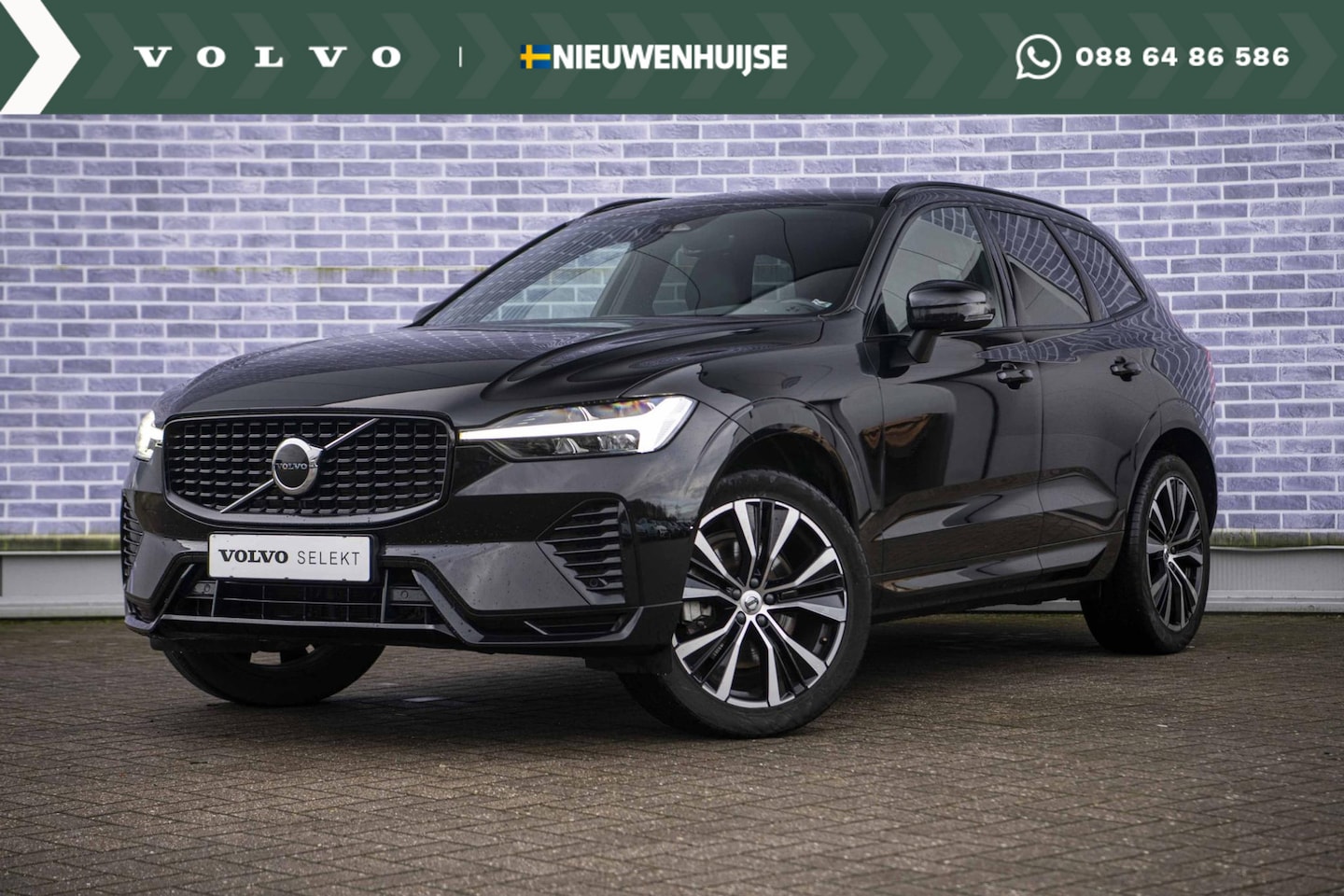 Volvo XC60 - B5 Plus Dark | Stoel/stuur verwarming | Trekhaak | Adaptieve cruise control | Dodehoekdete - AutoWereld.nl