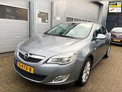 Opel Astra - 1.6 Cosmo 2010-Leder-Navi-Clima-Cruise-Trekhaak