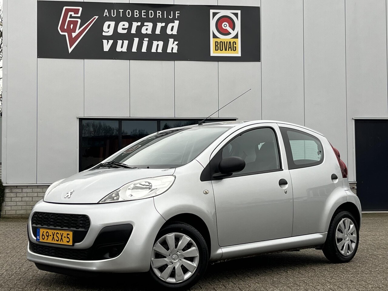 Peugeot 107 - 1.0 Access Accent AIRCO 5 DEURS APK 1-26 - AutoWereld.nl