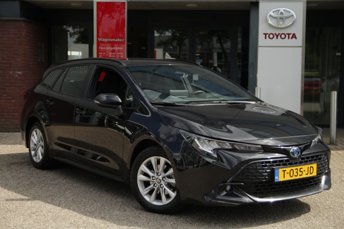 Toyota Corolla Touring Sports - Hybrid 140 Active Parkeercamera Carplay - AutoWereld.nl