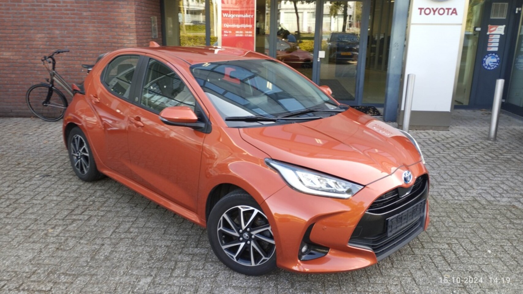 Toyota Yaris - Yaris 1.5 Hybrid Dynamic Plus BSM DAB LED PDC - AutoWereld.nl