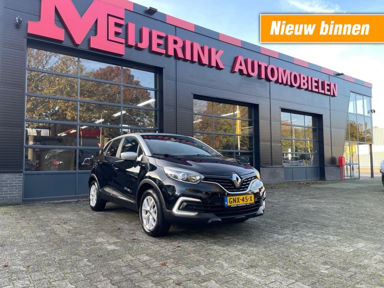 Renault Captur - 0.9 TCE Limited BJ.2018 NAVI CLIMA CRUISE PDC - AutoWereld.nl