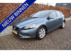 Volvo V40 - 1.6 D2 Momentum '13 NIEUWSTAAT