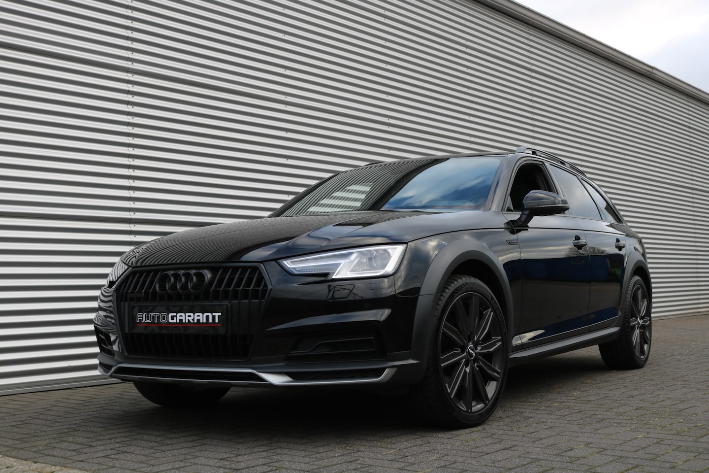 Audi A4 allroad quattro - 45 TFSI MHEV Pro Line Plus (72.363KM Sportleder Navi/Camera/Dab Keyless Led 19InchLMV Priv - AutoWereld.nl