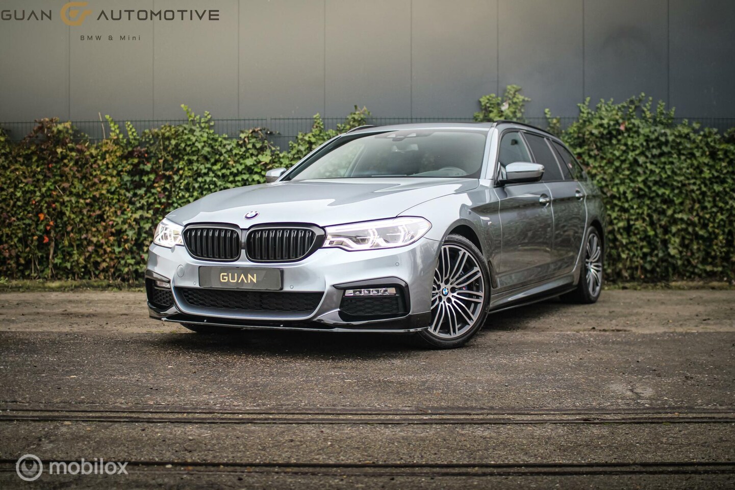 BMW 5-serie Touring - 540i xDrive | PANO | MPACK | HUD | - AutoWereld.nl