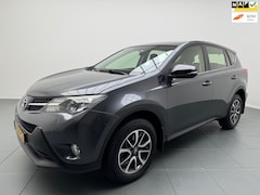 Toyota RAV4 - 2.0D Dynamic 124 Pk Airco Navi Pdc 155 dkm Nap 1e Eig