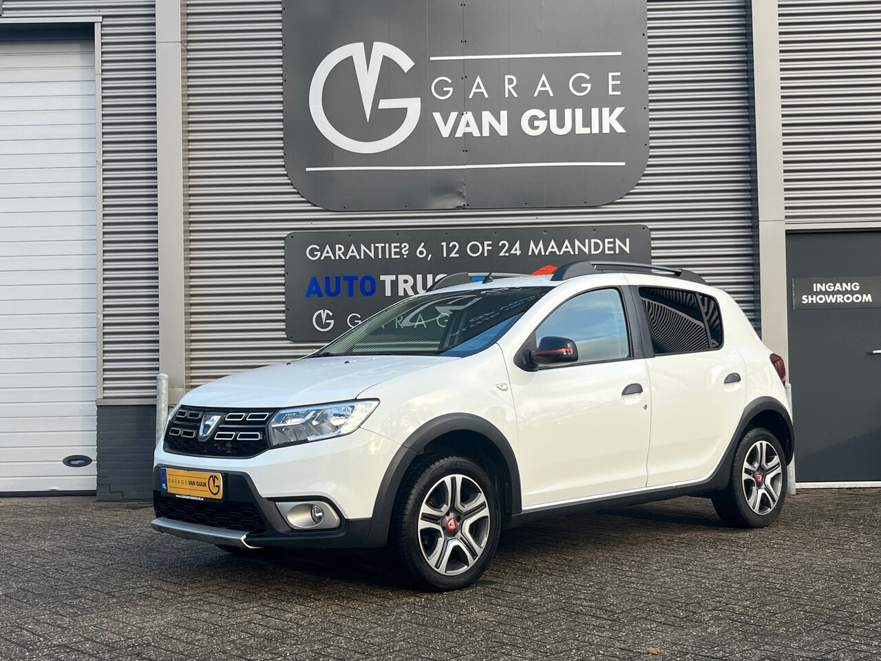 Dacia Sandero Stepway - 1.0 TCe 90PK Clima,Cruise,Navi,Trekhaak,Camera,Stoelverw.,Pdc,Eco,Dakrail,GetintGlas,Bluet - AutoWereld.nl