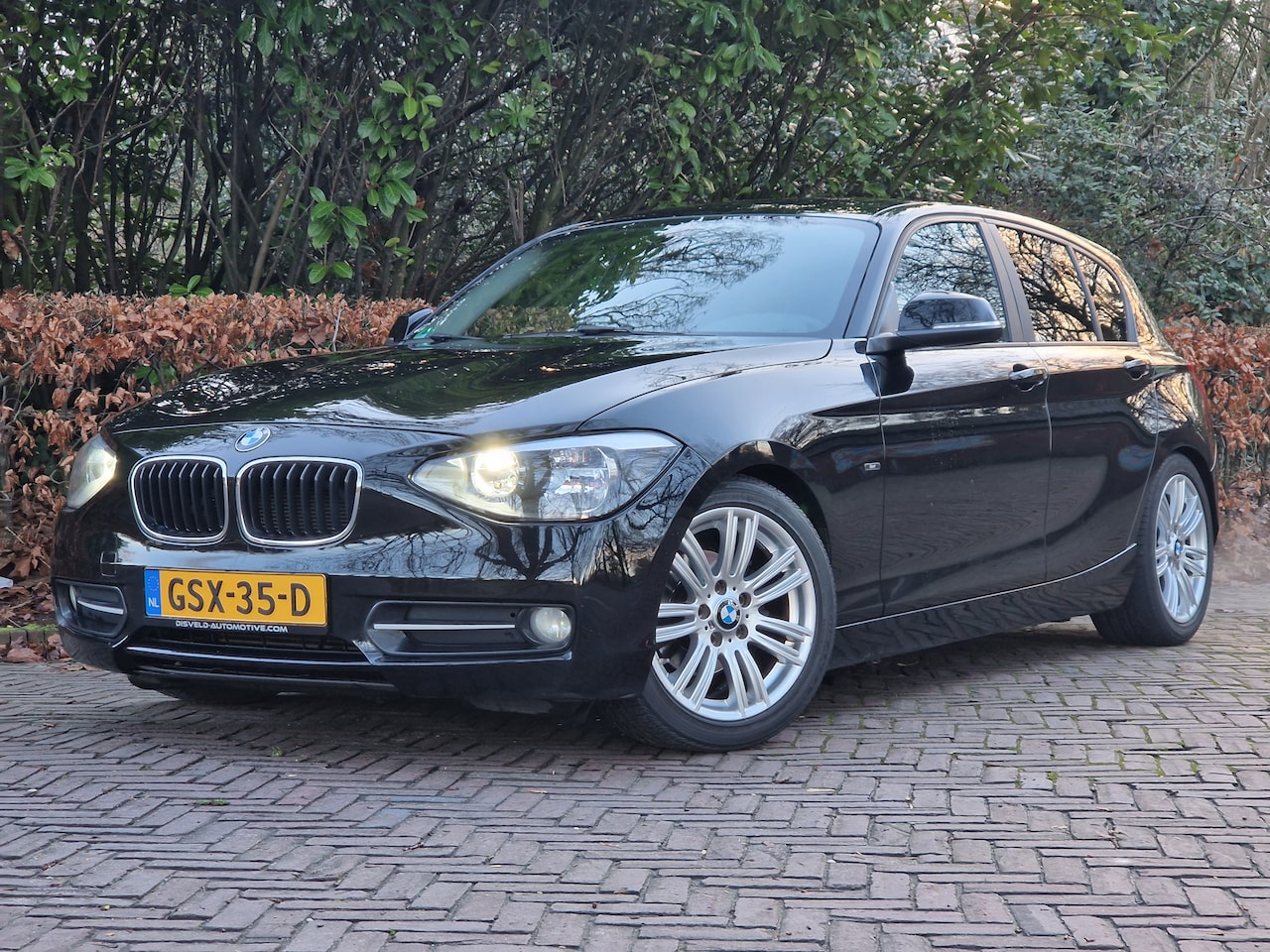 BMW 1-serie - 116i Business+ - AutoWereld.nl