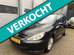 Peugeot 307 SW - 1.6 16V 7Zits-Panorama-Clima-Cruise-Trekhaak