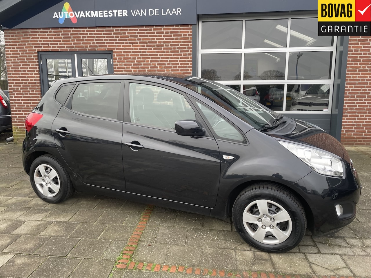 Kia Venga - 1.4 CVVT Plus Pack ( Navigatie, Achteruitrijcamera, Trekhaak) RIJKLAARPRIJS! - AutoWereld.nl