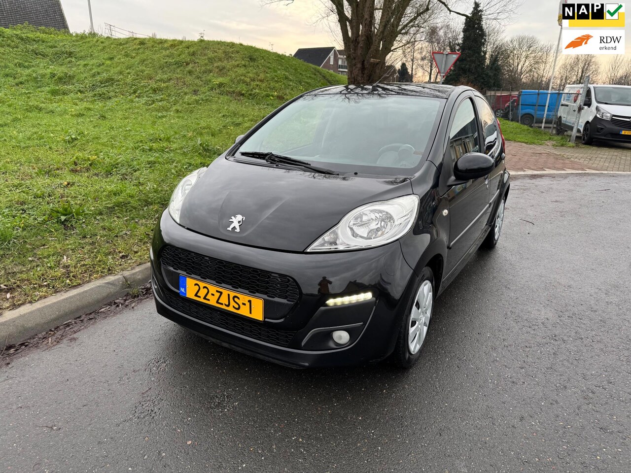 Peugeot 107 - 1.0 Envy Dec 2012 Airco - AutoWereld.nl