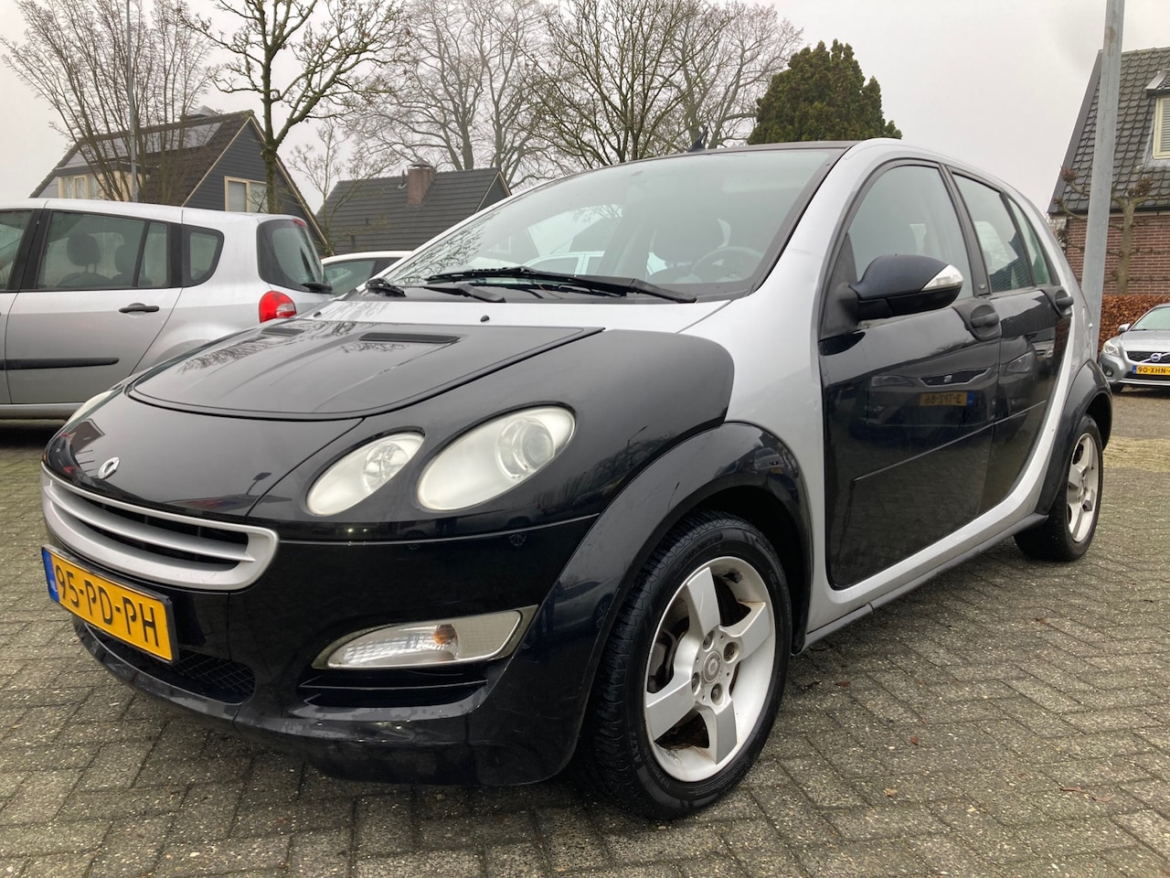 Smart Forfour - 1.3 pulse 70kW-90pk,Apk 9/11/25,Airco,Nap 1199,- - AutoWereld.nl