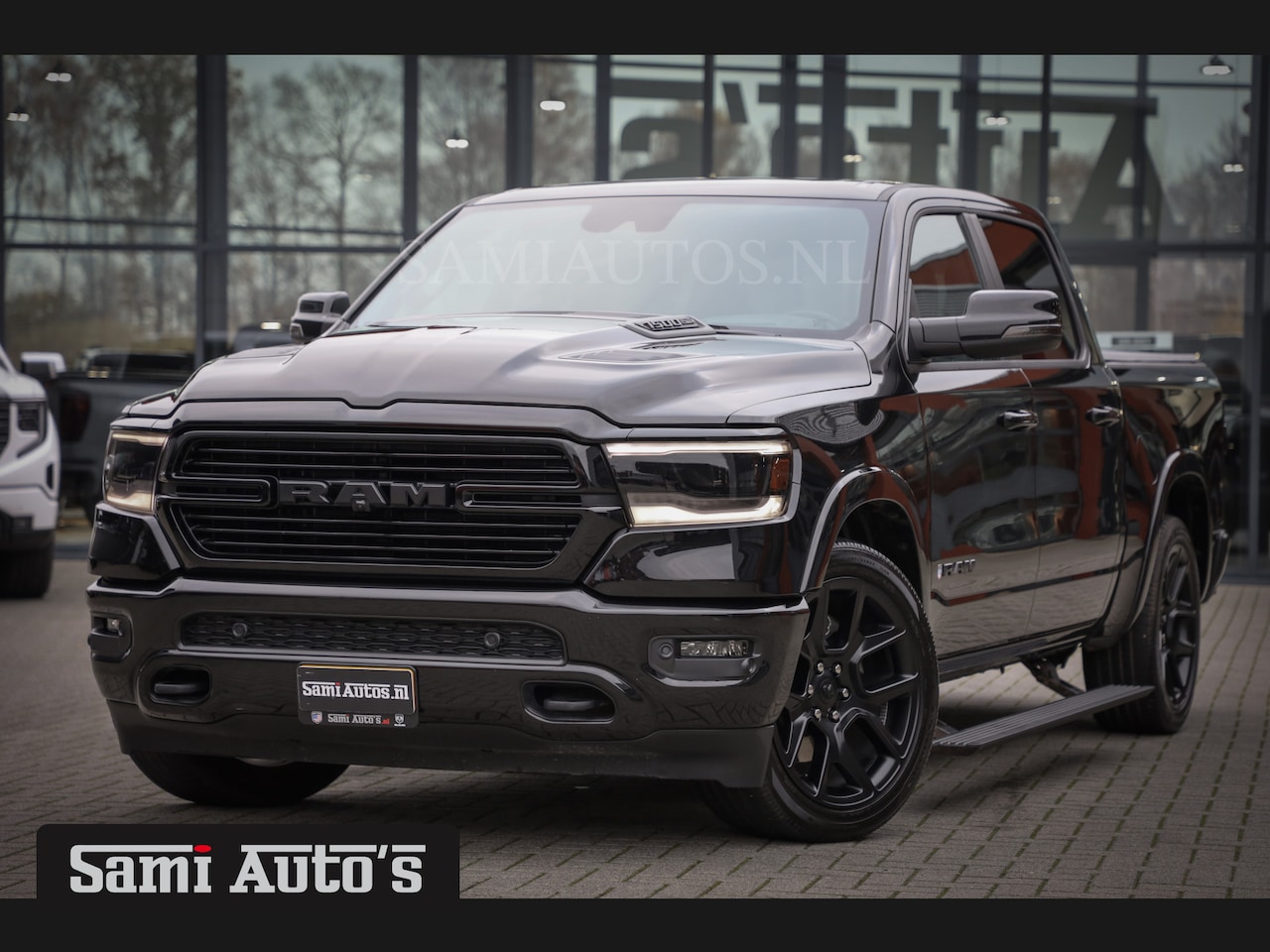 Dodge Ram 1500 - BOM VOL | NIGHT EDITION | HUD | LUCHTVERING | HARMAN KARDON | PANODAK | ADAPTIVE CRUISE | - AutoWereld.nl