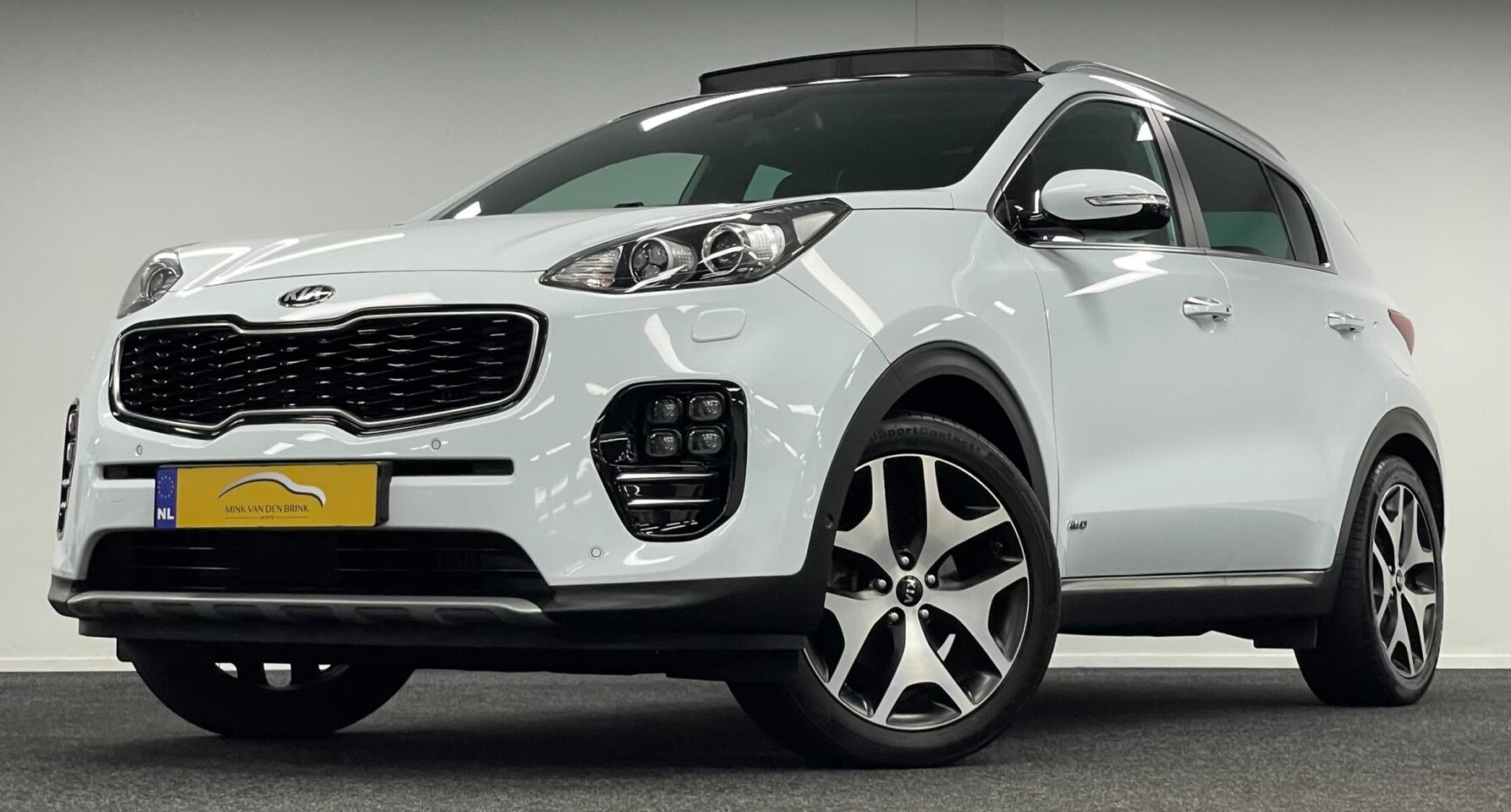 Kia Sportage - 1.6 T-GDI GT-Line PlusLine*Panodak*Trekhaak*Navi*Camera*Stoelverw&Stuurverw - AutoWereld.nl