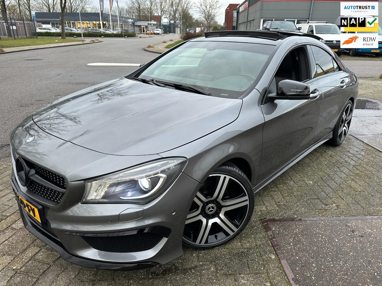 Mercedes-Benz CLA-Klasse - 250 AMG Edition 1 211PK AUTOMAAT PANO LEER LUXE - AutoWereld.nl