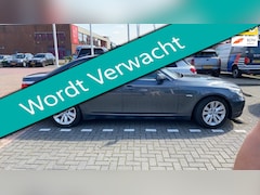 BMW 5-serie - 520i Automaat Leder Navi Trekhaak 1800kg Youngtimer