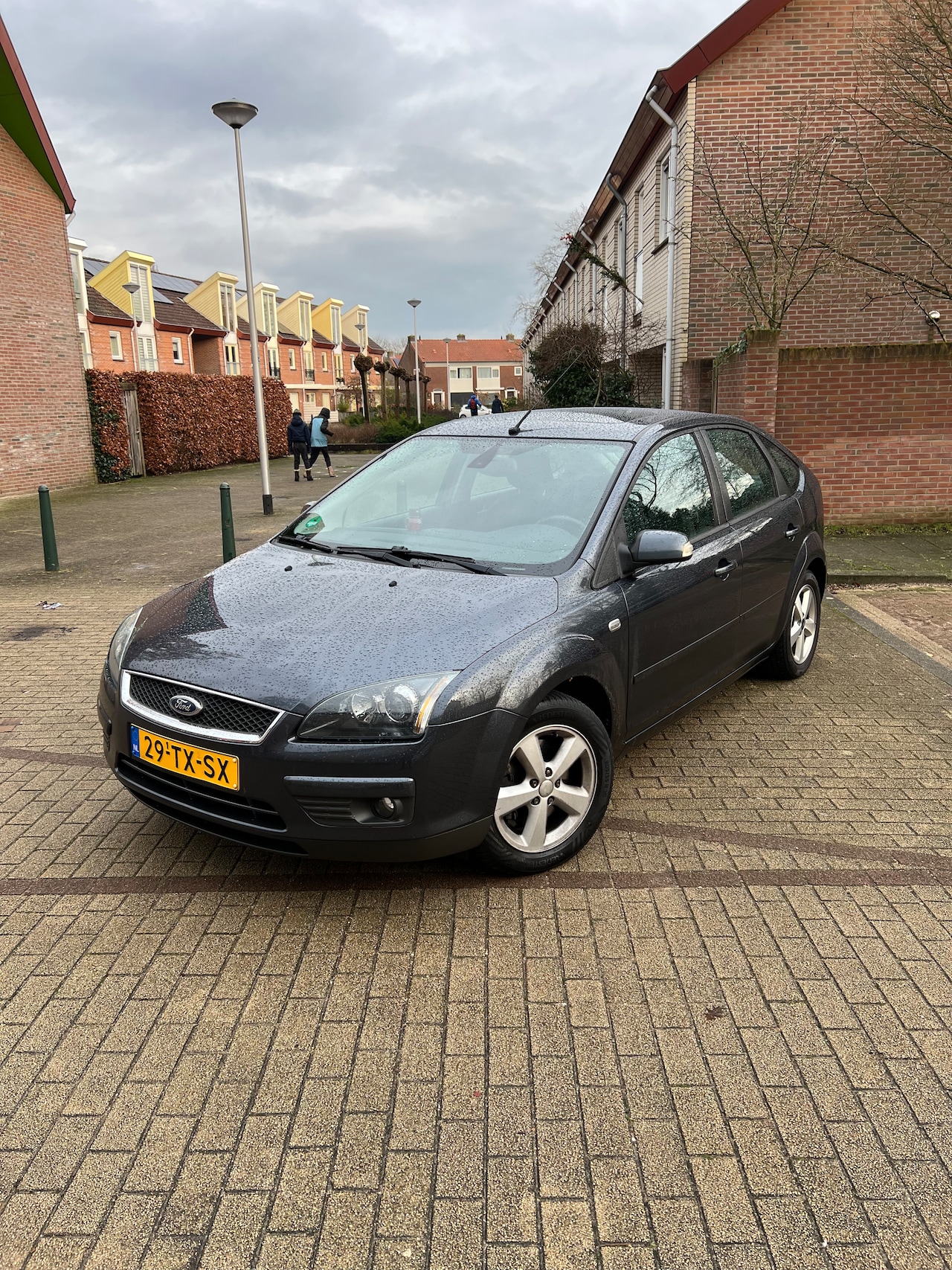 Ford Focus - 2.0-16V Titanium - AutoWereld.nl