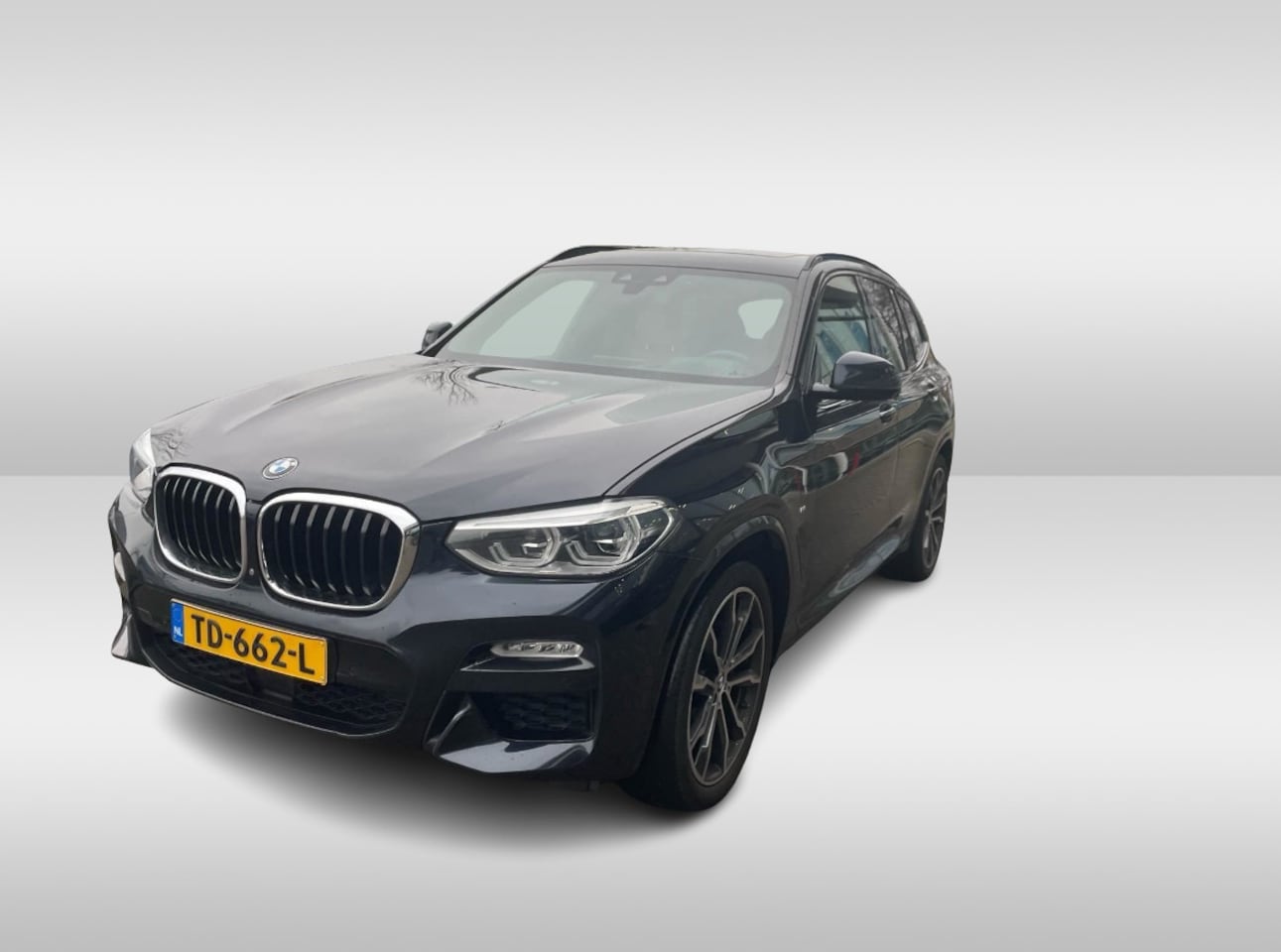 BMW X3 - xDrive30i High Exe. M Sport / Trekhaak / Panoramadak / 360Camera / Head-up / Keyless / 20' - AutoWereld.nl