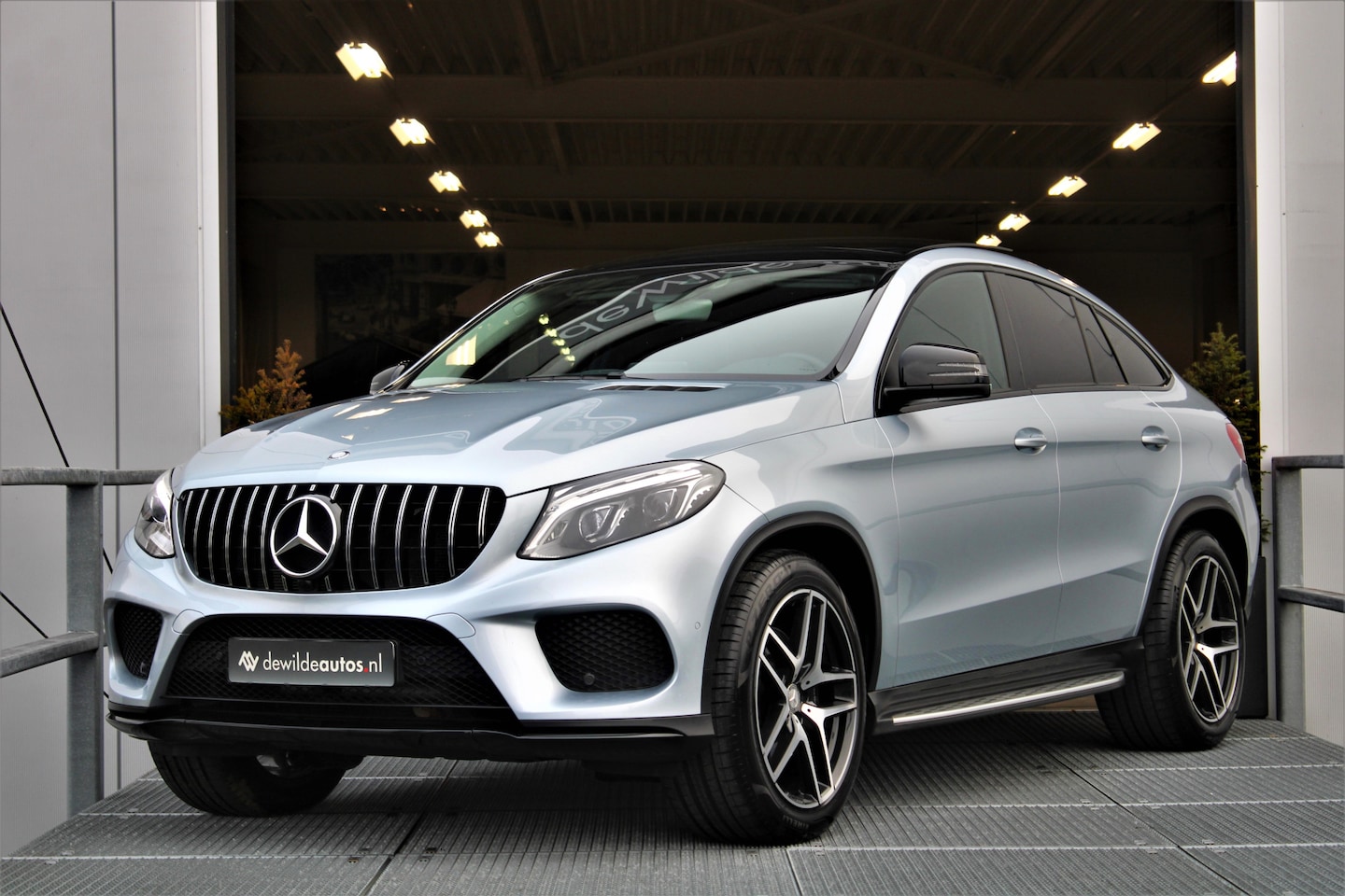 Mercedes-Benz GLE-Klasse Coupé - 450 43 AMG 4MATIC Pano Airmatic Harman/Kardon Trekhaak Camera Memory - AutoWereld.nl