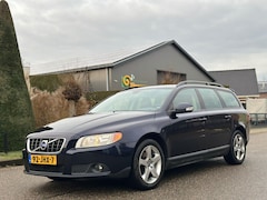 Volvo V70 - 2.4D Kinetic 2009 Navi/Leder/Lmv