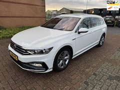 Volkswagen Passat Variant - 1.5 TSI R-Line Business + Pano, Full Led,