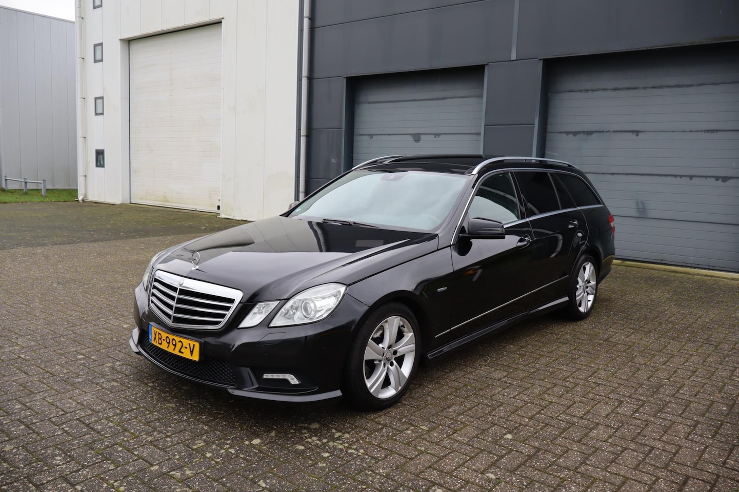 Mercedes-Benz E-klasse Estate - 350 CGI Avantgarde AMG Pano Keyless Go Automaat/Airco - AutoWereld.nl