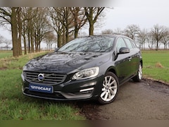 Volvo V60 - 1.6 T3 | Leder | Trekhaak | Historie volledig