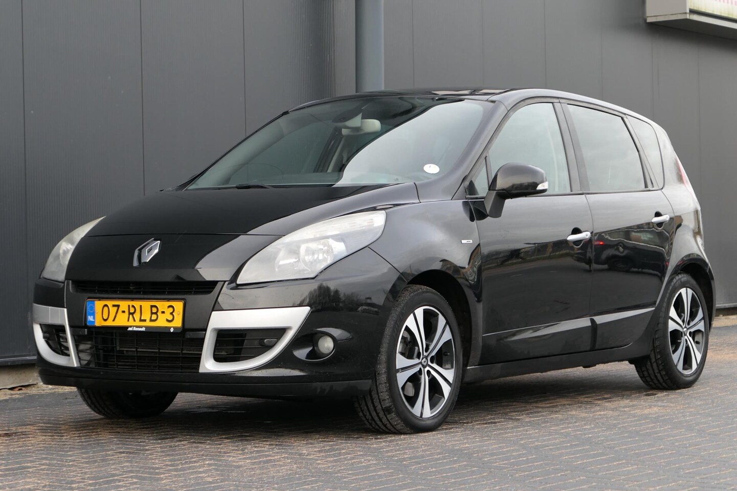 Renault Scénic - 1.4 TCe Bose 130pk Panoramadak Navi Clima Cruise NAP - AutoWereld.nl