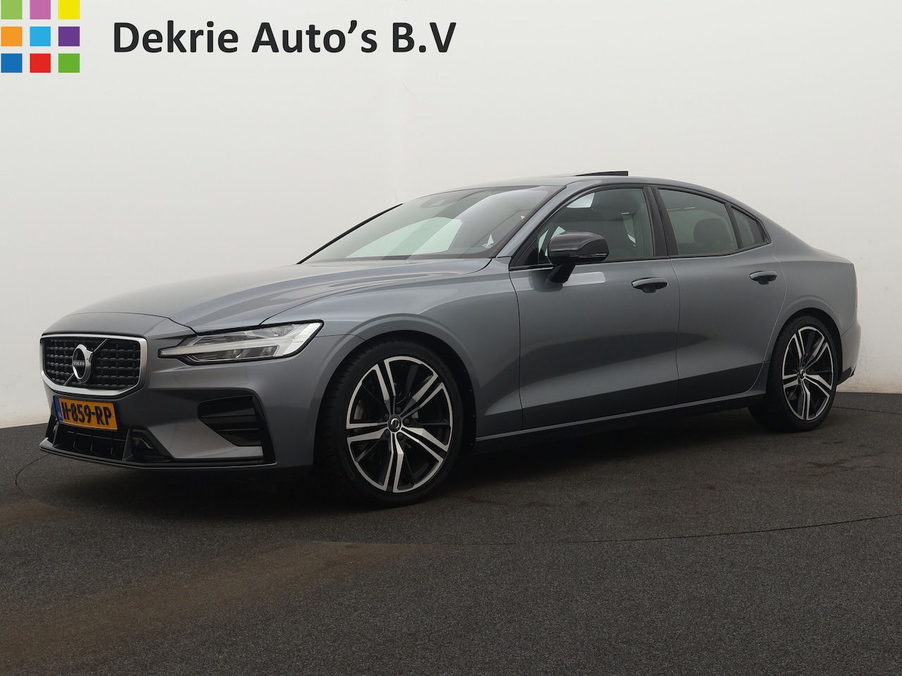 Volvo S60 - Polestar Engineered 2.0 T4 211PK R-Design Automaat / Panoramadak / Trekhaak / Pdc+Camera / - AutoWereld.nl