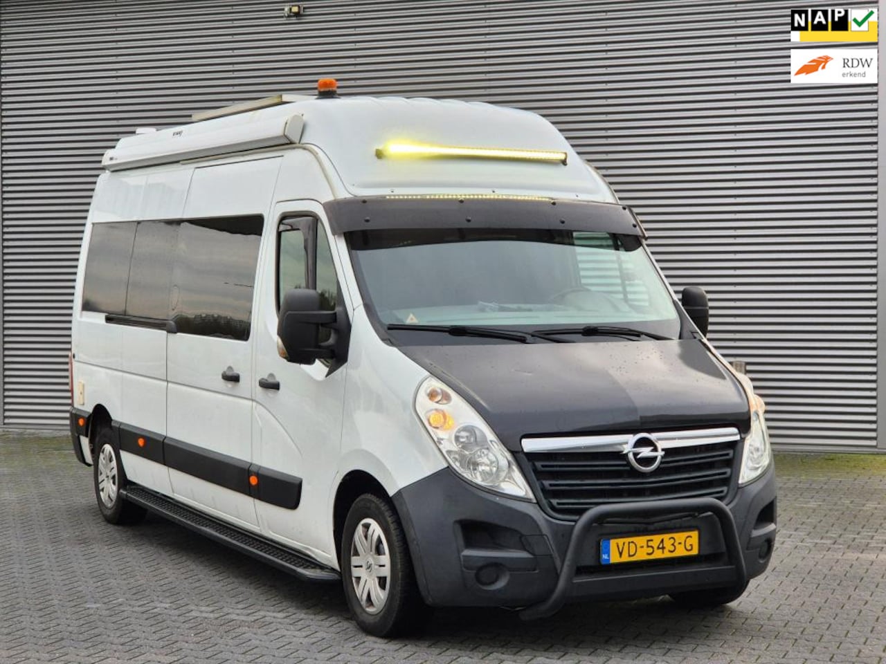 Opel Movano - Buscamper 2.3 CDTI L4H2 | zelfbouw, off-grid - AutoWereld.nl