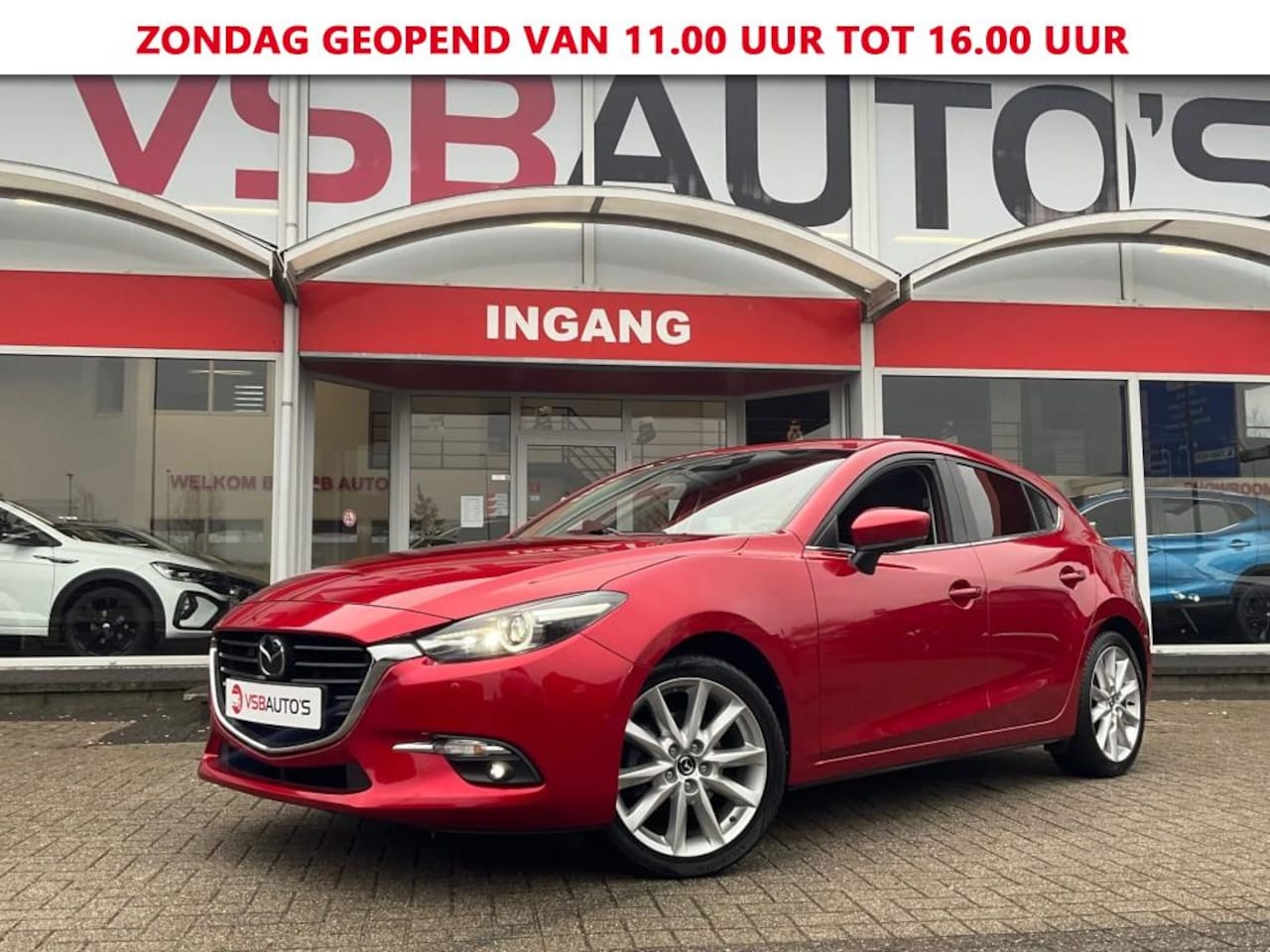 Mazda 3 - 2.0 SKY-ACTIV 120PK GT-M LEER NAVI CAMERA TREKHAAK HEAD-UP BOSE - AutoWereld.nl