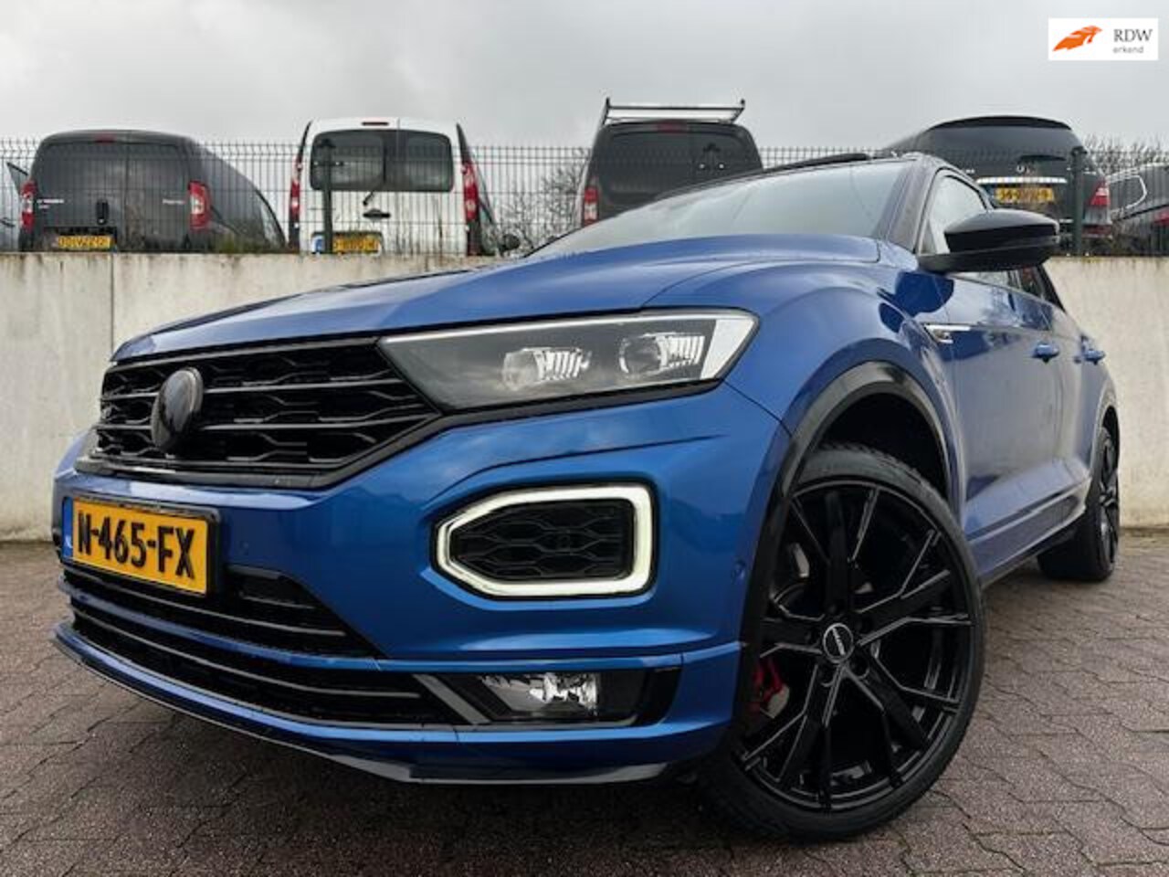 Volkswagen T-Roc - 2.0 TSI 4Motion Sport Business R LINE 3X/PANO/VIRTUAL/190 PK/BEATS AUDIO/ - AutoWereld.nl