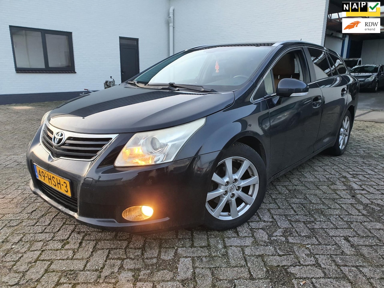 Toyota Avensis Wagon - 2.0 D-4D|NAVI|LEER|PANO|6-BAK|2009 - AutoWereld.nl