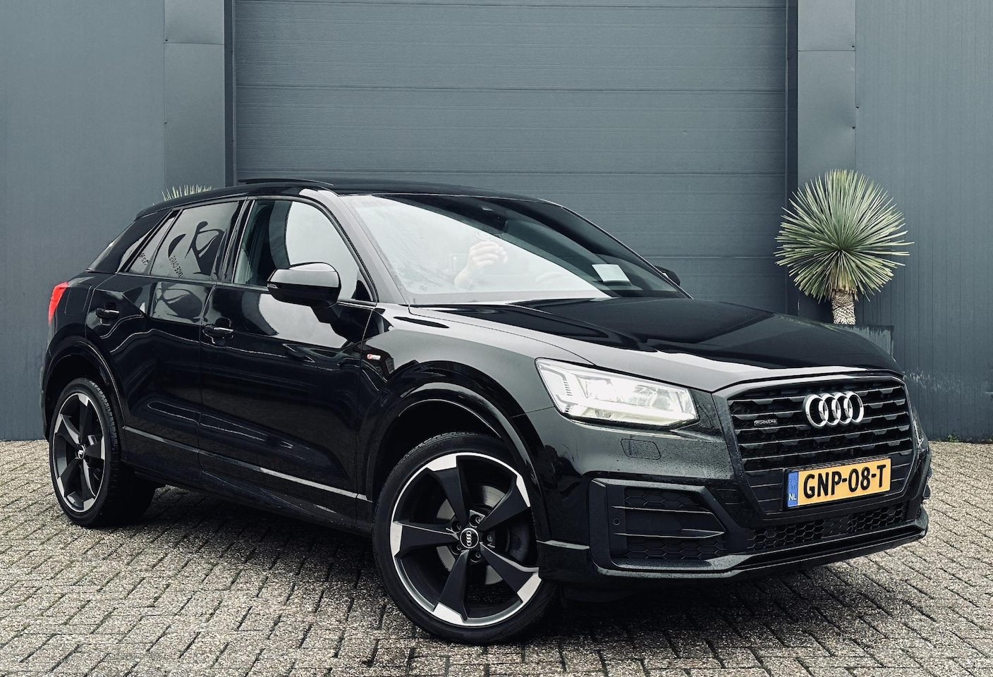 Audi Q2 - 2.0 TFSI Quattro/Pano/Navi/Camera/Headup/Leer - AutoWereld.nl