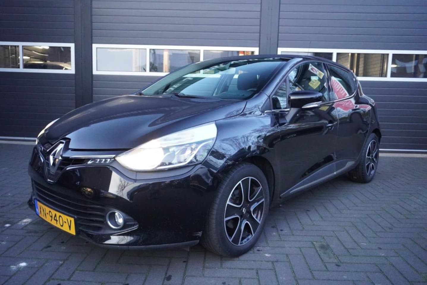 Renault Clio - 0.9 TCe Dynamique Airco/Navi/CC - AutoWereld.nl