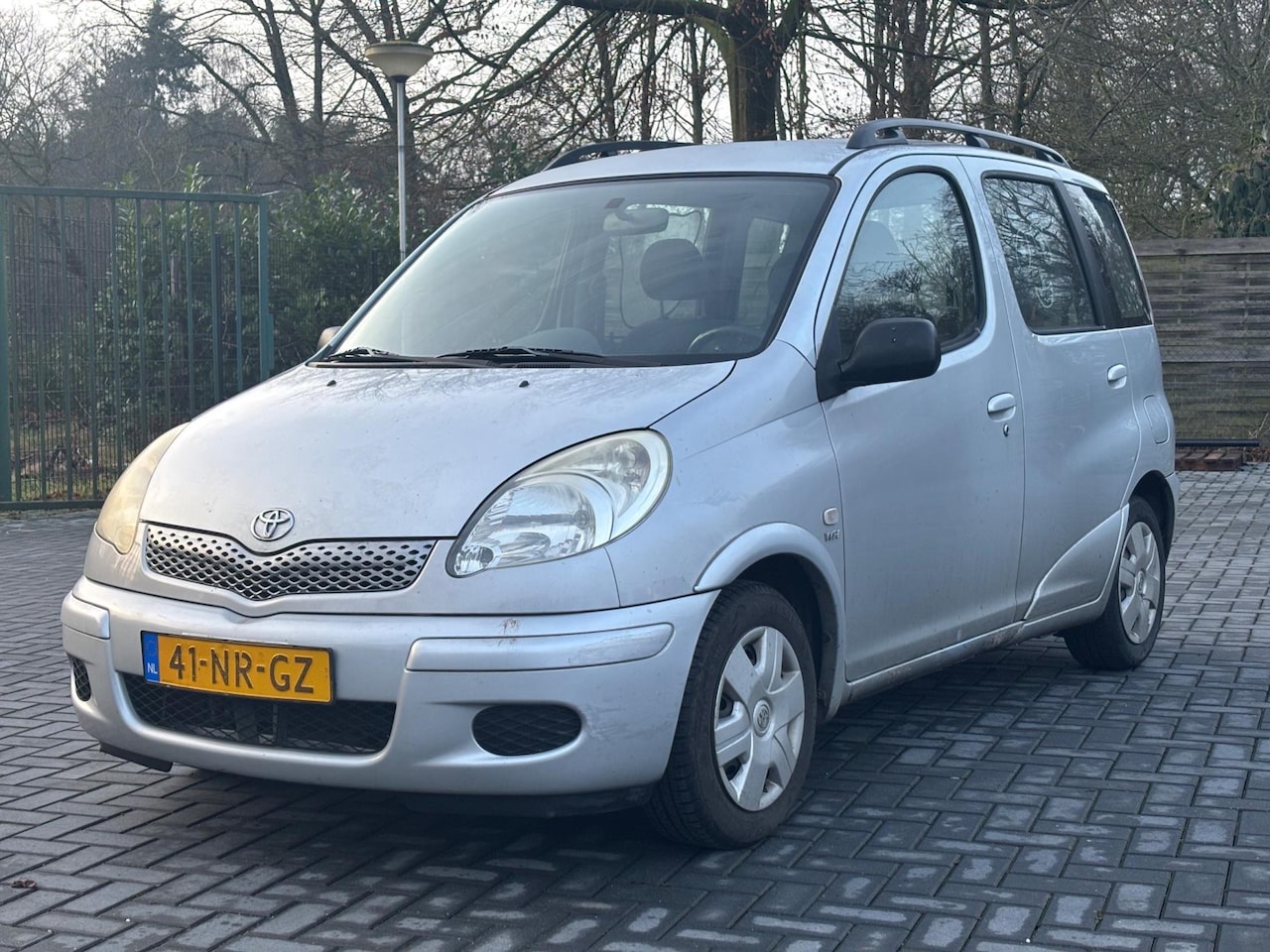 Toyota Yaris Verso - 1.3 VVT-i Terra/Airco/Elekt.r/Nap - AutoWereld.nl