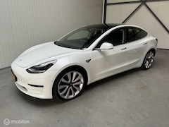 Tesla Model 3 - Performance