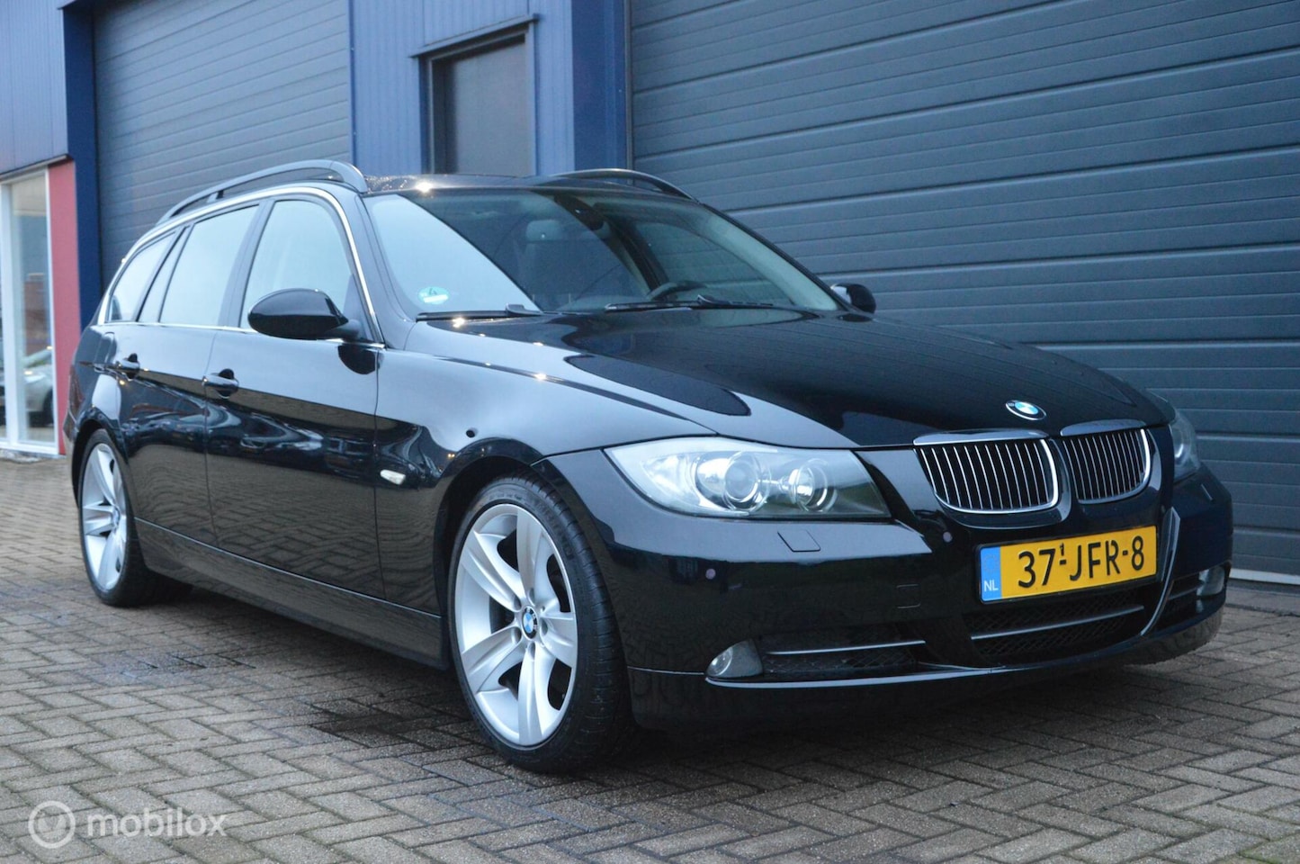 BMW 3-serie Touring - 330i Dynamic Executive - AutoWereld.nl