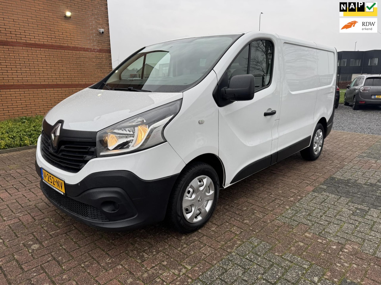 Renault Trafic - 1.6 dCi T27 L1H1 Comfort 3 Zits, Navi, PDC, - AutoWereld.nl