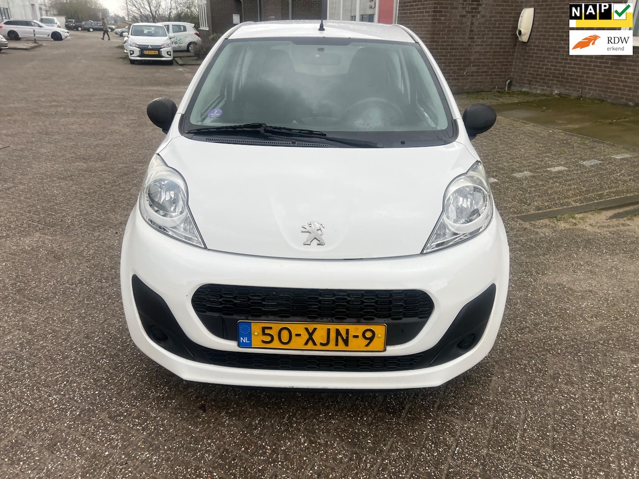 Peugeot 107 - 1.0 Access Accent 1.0 Access Accent ((( airco ))) - AutoWereld.nl