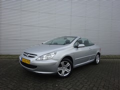 Peugeot 307 CC - 2.0-16V Airco / Cruise control / Stoelverw. / Navi