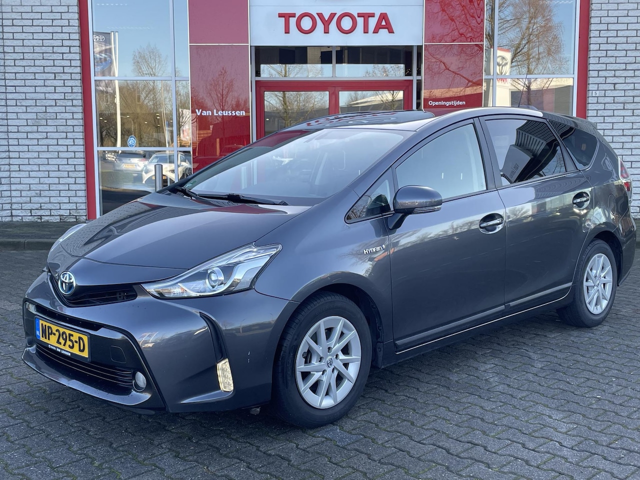 Toyota Prius Wagon - 1.8 HYBRID ASPIRATION 7-PERS CRUISE PAR-SENSOR KEYLESS CLIMA NAVI KEYLESS DAB+ 16" LM-VELG - AutoWereld.nl