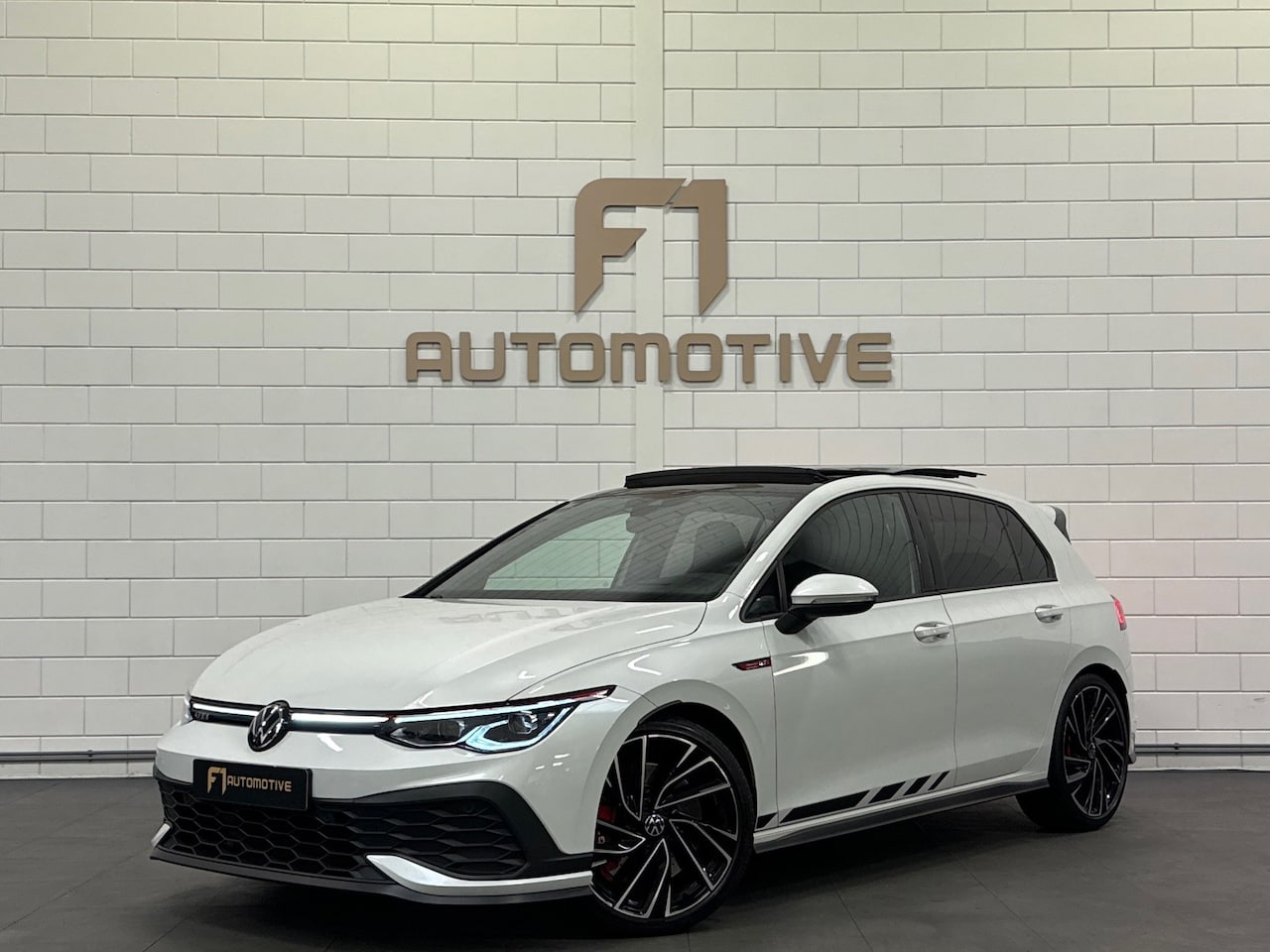 Volkswagen Golf - 2.0 TSI GTI Clubsport Pano|HuD|Key|H/K|VOL - AutoWereld.nl