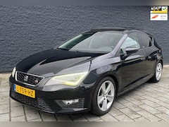 Seat Leon - 1.4 TSI FR Panorama/Leer/Led/Sport mode