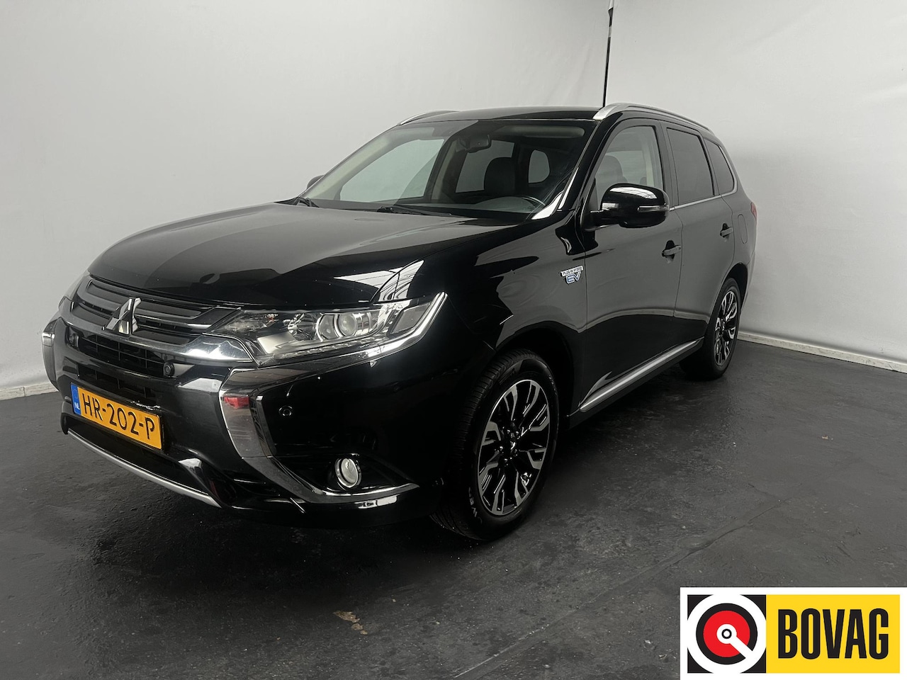 Mitsubishi Outlander - 2.0 PHEV Executive Edition 2.0 PHEV Executive Edition - AutoWereld.nl