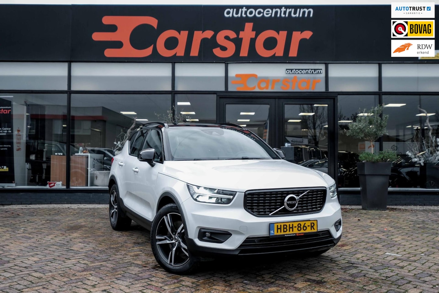 Volvo XC40 - 1.5 T4 Recharge R-Design Expression|Car-Play|Navi| - AutoWereld.nl