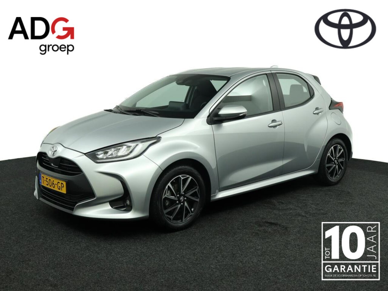 Toyota Yaris - 1.5 VVT-i Dynamic | 10 Jaar Garantie | Led Verlichting | Keyless Entry | Achteruitrijcamer - AutoWereld.nl