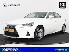 Lexus IS - 300h Hybrid Business Line Pro | Leer | Stoelverwarming | Premium Navigatie | Safety System